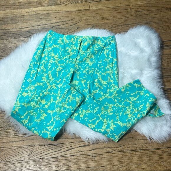 Soft Surroundings Green and Yellow Capris Vibrant Botanical Design - Picture 10 of 10